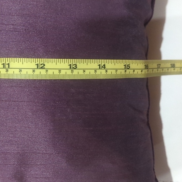 4 Purple and Brown Decorative Pillows - like new - Picture 8 of 8